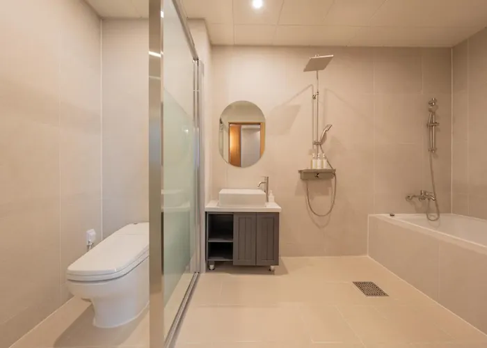 H-avenue Munhyeon Hotel *