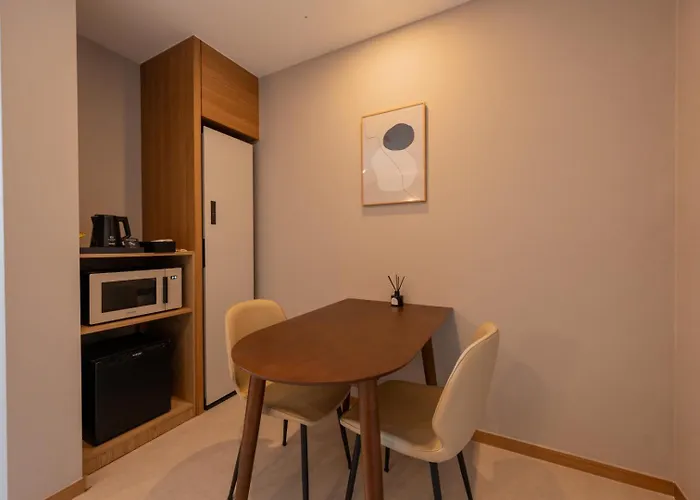 Hotel H-avenue Munhyeon Busan