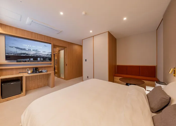 H-avenue Munhyeon Hotel