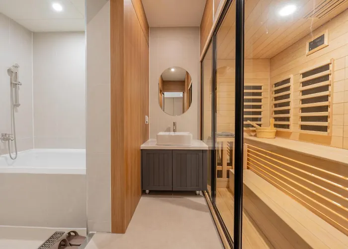 Hotel H-avenue Munhyeon