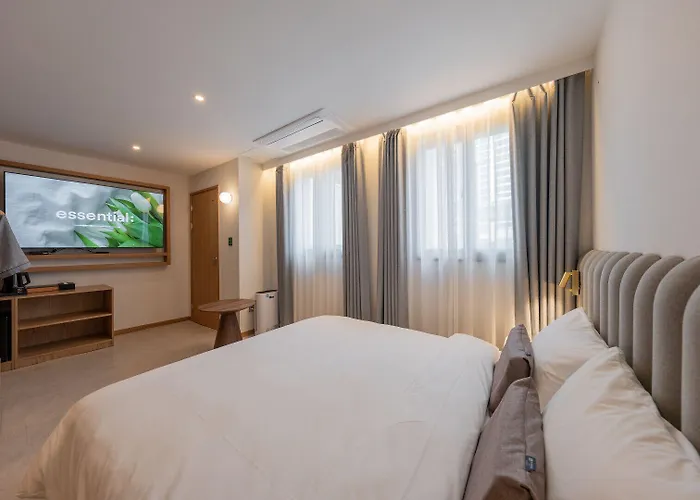 H-avenue Munhyeon Hotel